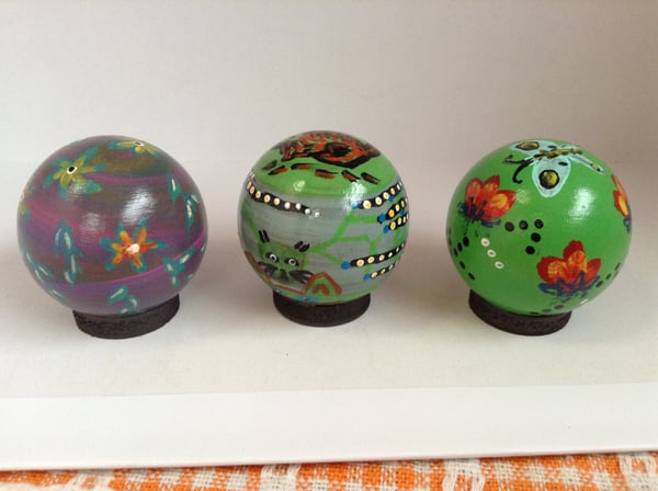 Image of Set of 3 hand painted magnets 32,35,72