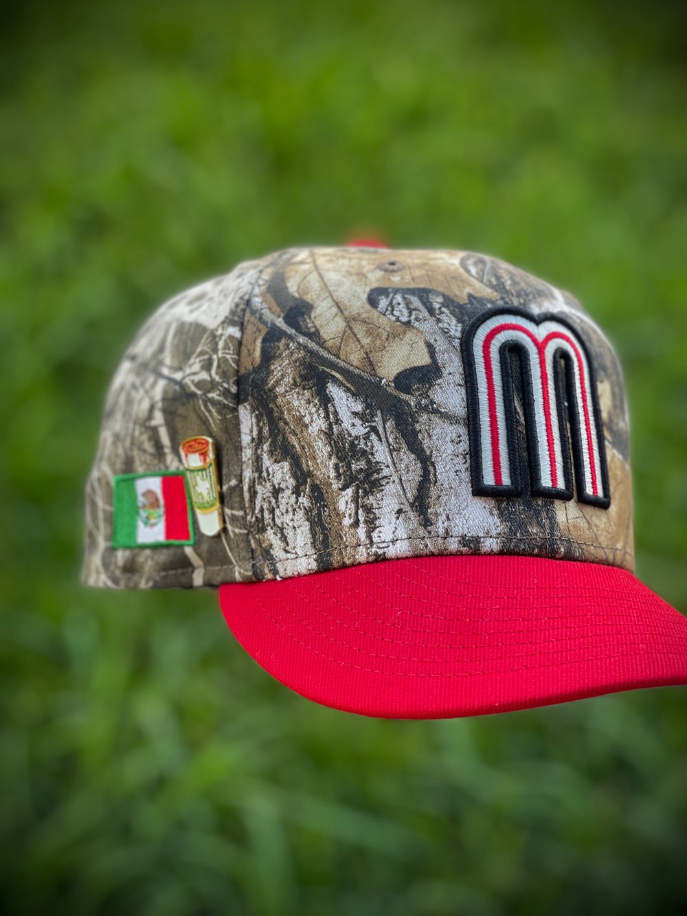 Image of Mex/XMAS TX cup (pin)