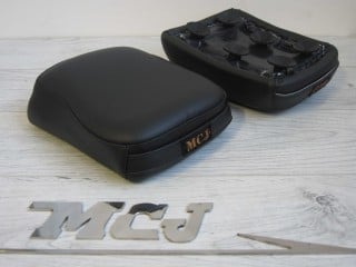 Image of MCJ COMFORT SADDLE WITH 6 SUCTION CUPS BLACK 