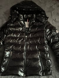Image 2 of M shiny puffer jacket🖤✨