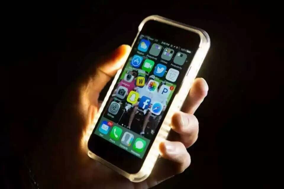 Image of Lumee Light Selfie Case