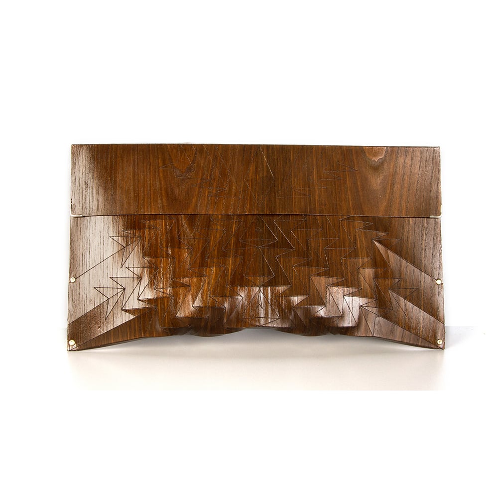 Image of Clutch in wood - Aztec size M - color brown