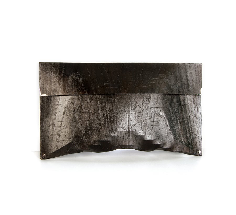 Image of Clutch in wood - Aztec size M - color black