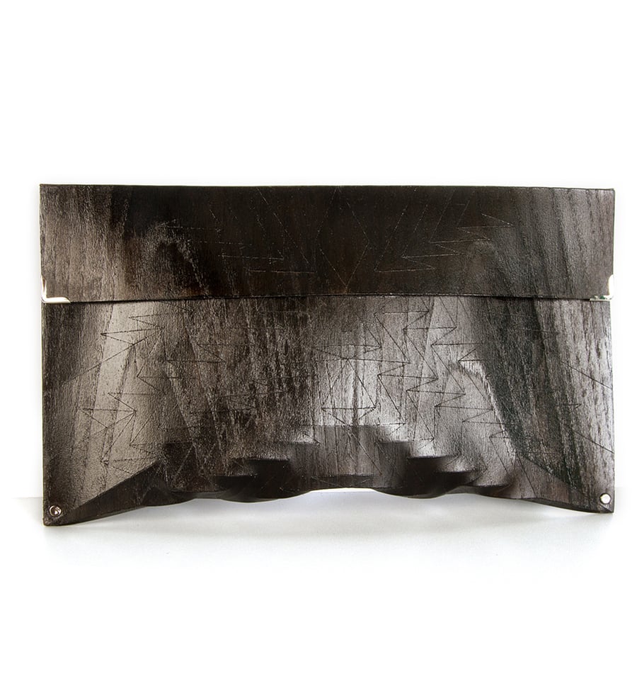 Image of Clutch in wood - Aztec size L - color black