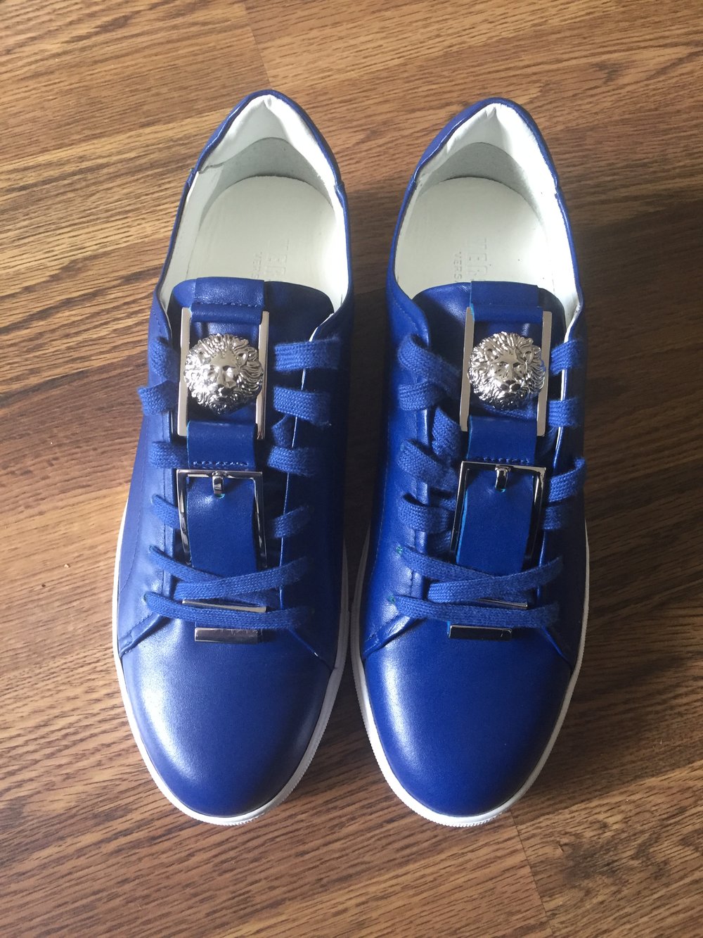 Image of Versace Buckle Low-top Leather Sneakers