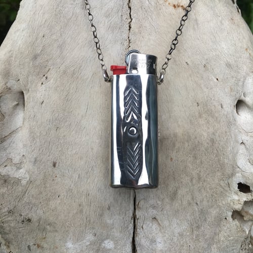 Image of LAPIS LAZULI AND CHRYSOCOLLA MINI LIGHTER NECKLACE