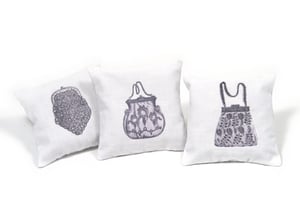 Image of III Lavender Cushions in a Gift Box: Purses