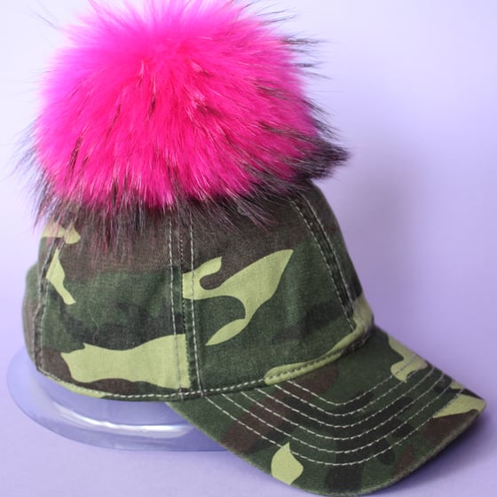 Image of Camo Single Pom *Dark Pink Black Mix*