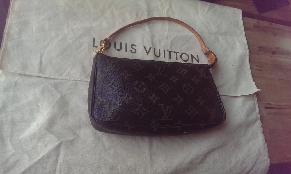 Image of Louis Vuitton Pochette