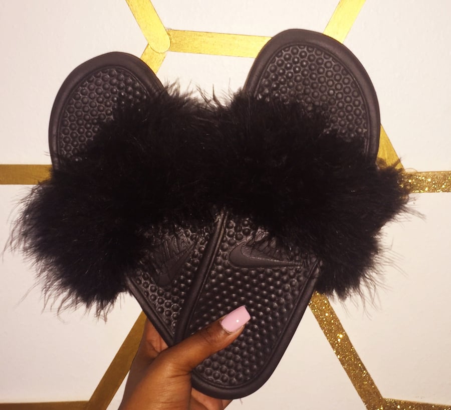 Image of Luxury Faux Fur Nike Slides (Black)