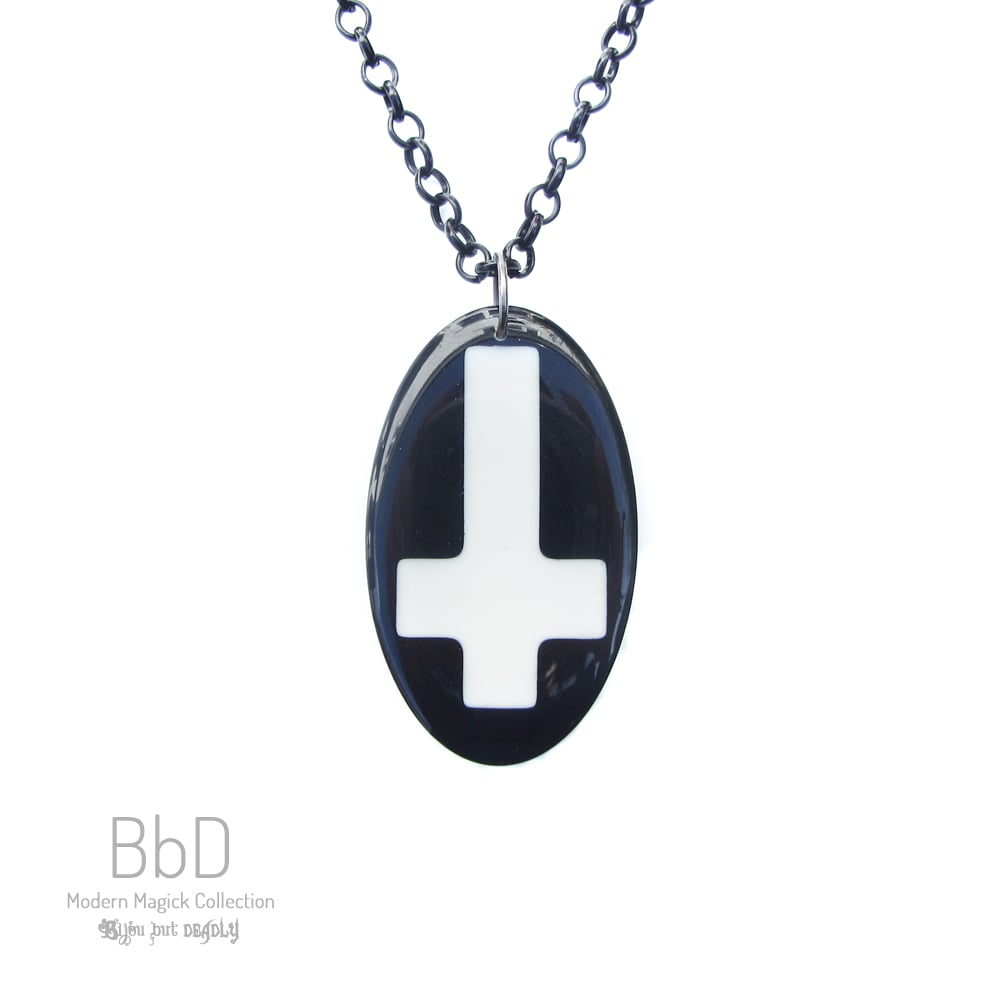 Oval Crucifix Resin Pendant *ON SALE - WAS £16 NOW £10*