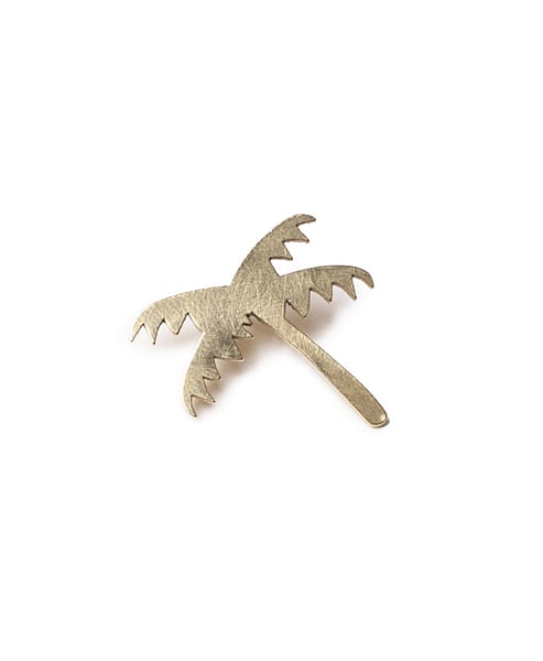 Image of palm tree pin