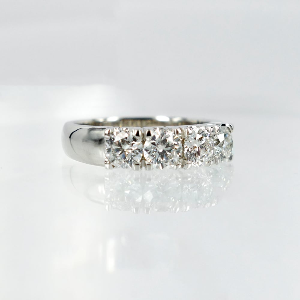 Image of 18ct White Gold Anniversary Ring