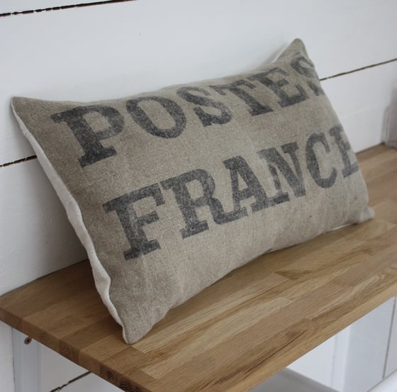 Image of Coussin Poste France rectangulaire.