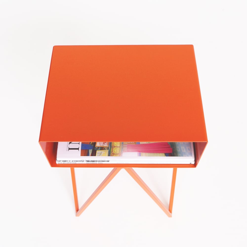 Image of Mini Robot side table | 15 colours