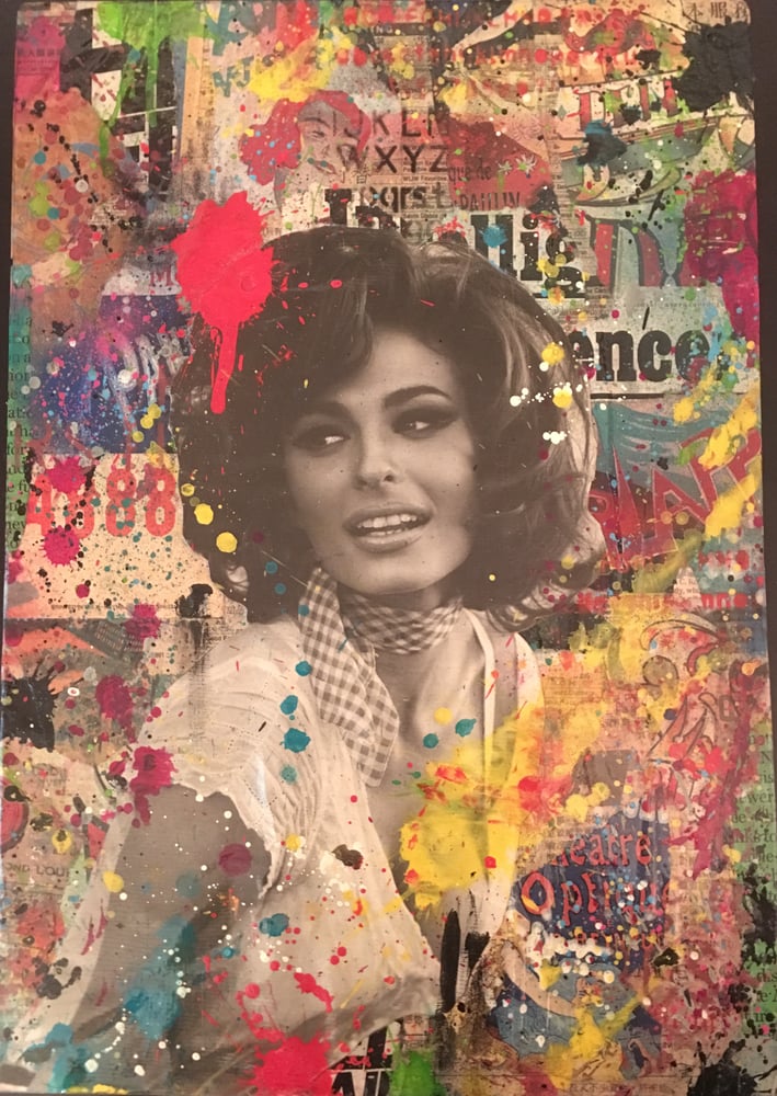 Image of GUESS MODEL (Wood Panel)
