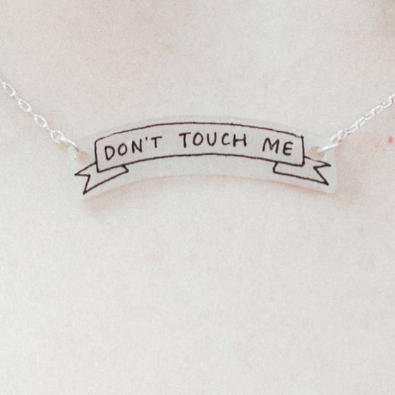 Image of DON'T TOUCH ME NECKLACE 