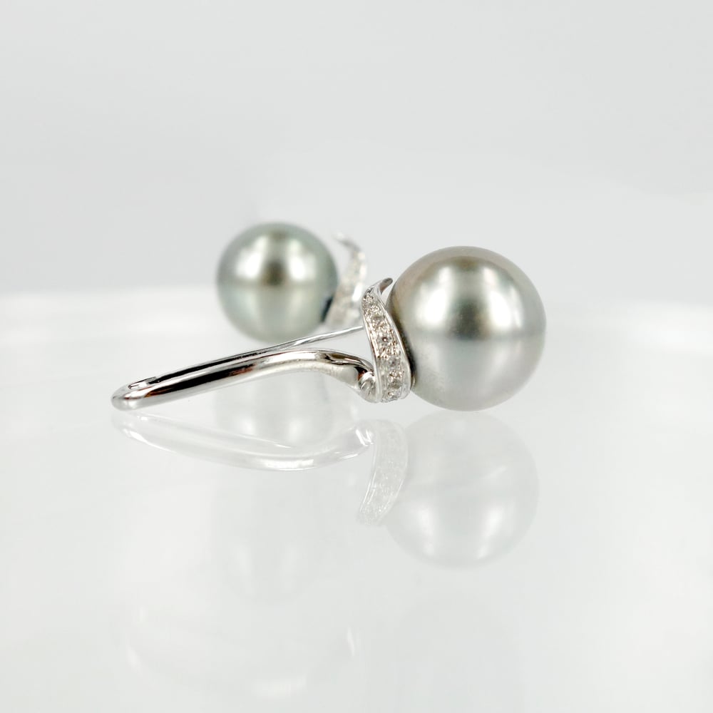 Image of 18ct White Gold & Diamonds Beautiful Tahitian Pearl Drop Earrings