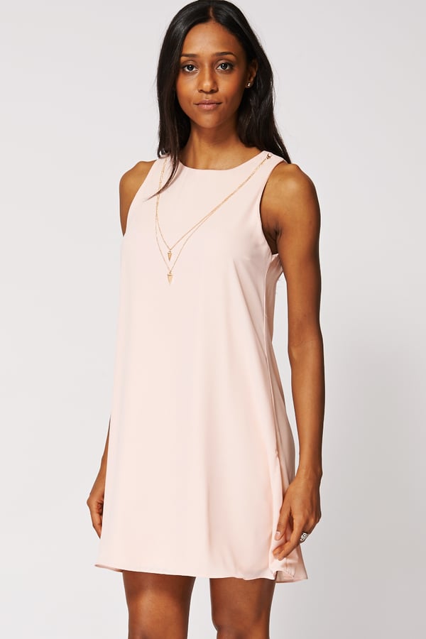 Image of SLEEVELESS SHIFT DRESS WITH NECKLACE