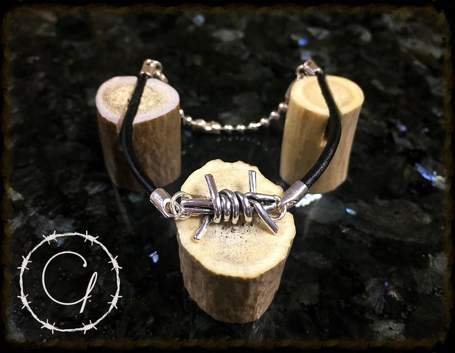 Image of Solitaire Barbwire and Leather Bracelet 