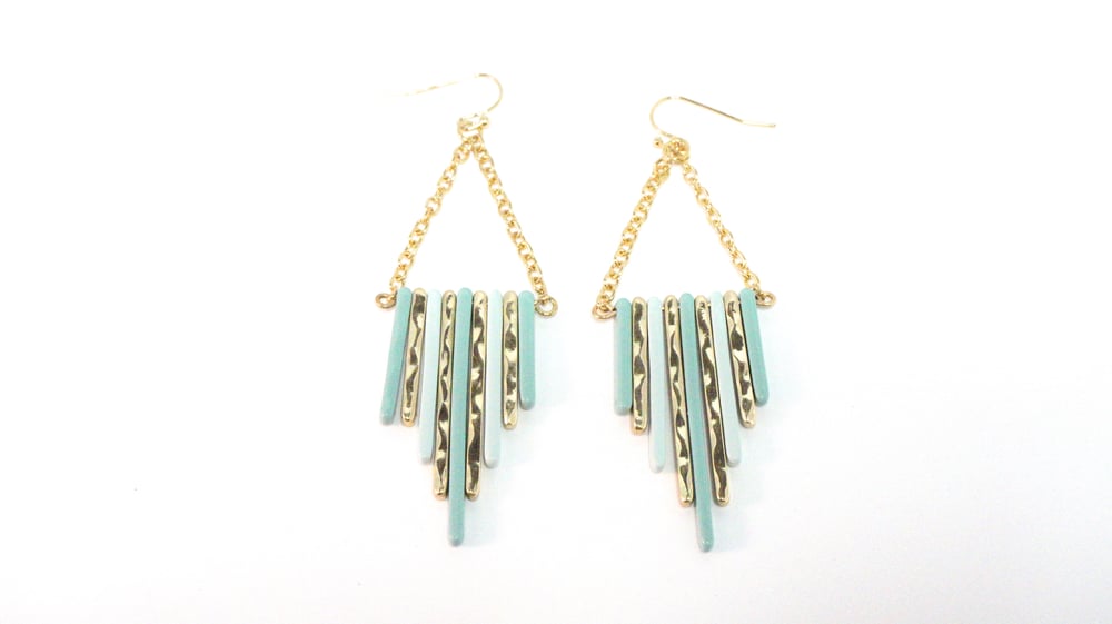 Image of Gold Hammered Enamel Bar & Chain Earring