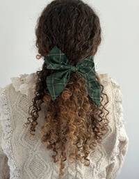 Image 2 of Green & gold tartan hairbow