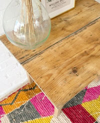 Image 4 of Petite table en bois 