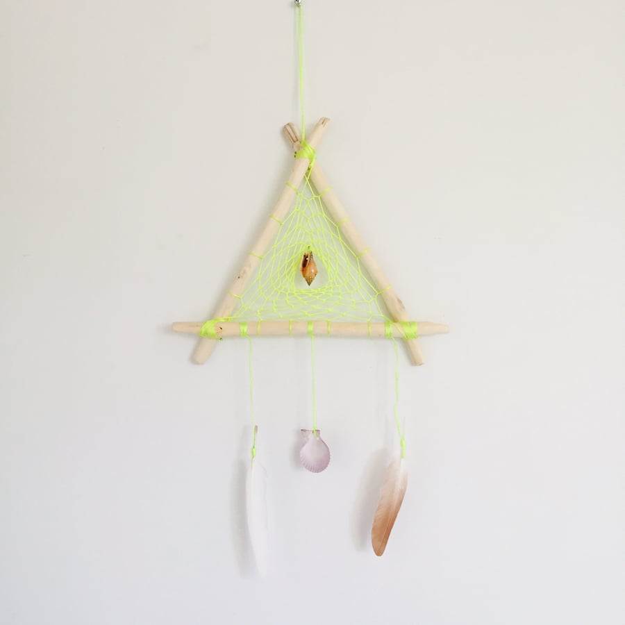 Image of SMALL TRIANGLE DREAMCATCHER
