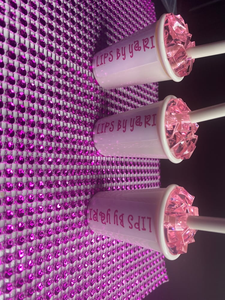 Image of shake gloss up