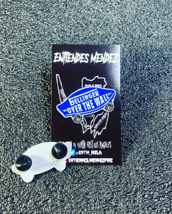 Bellinger Over the Wall