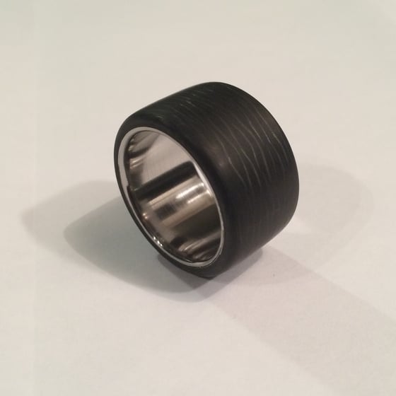 Image of Carbon Fiber Lined Ring