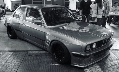 e30 sedan overfenders