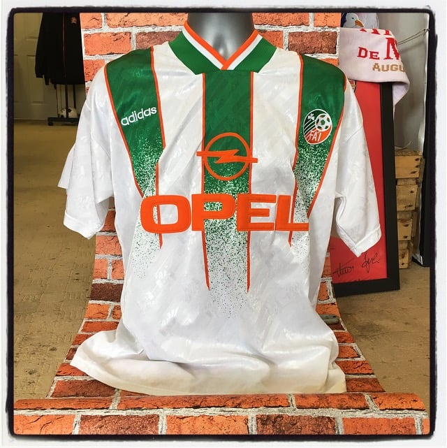 Image of REPUBLIC OF IRELAND WORLD CUP 94 AWAY