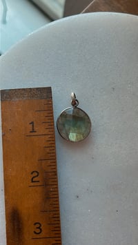 Image 4 of Green labradorite pendant