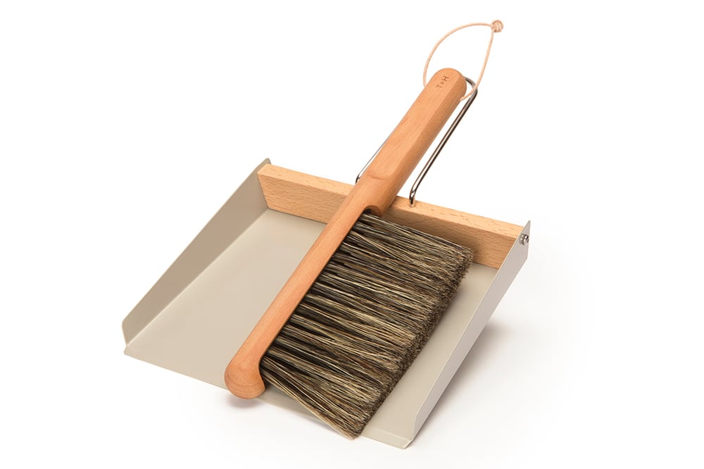 Image of Chiltern dustpan & brush