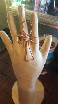 Open ankh (LG)