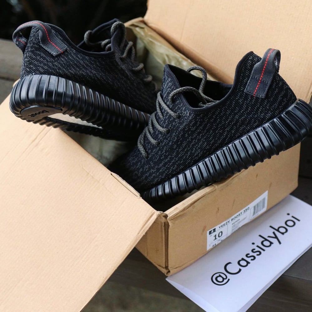 Image of Yeezy Boost (BLACK) 