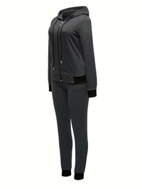 Image 4 of Off-Duty Luxe Set