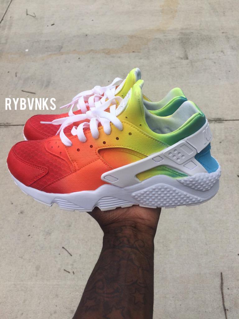 Huarache sales shoes rainbow