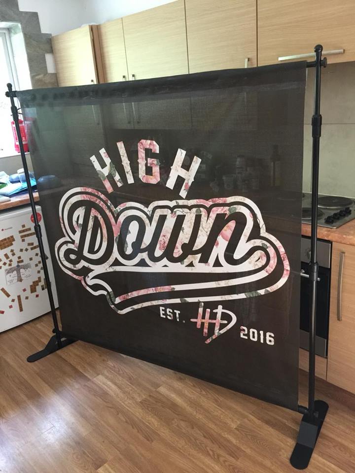 Image of Scrim Banners & Tour Pro Stand SINGLE