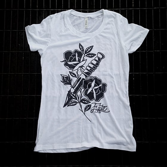 Image of Women's rose and knife tee