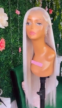 Image 2 of 613 Frontal Wigs