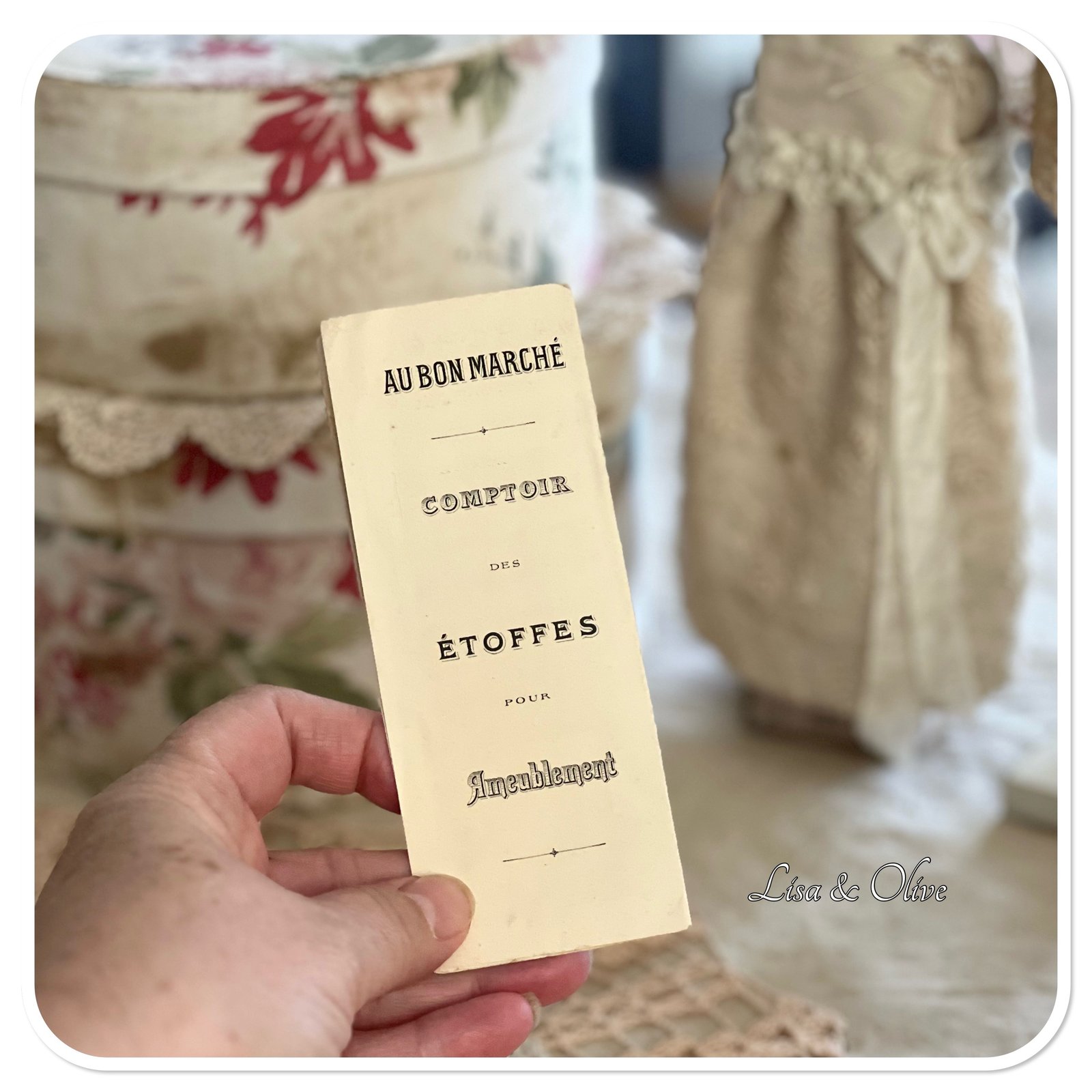 Au Bon Marche original fabric samples folder | Lisaandolive