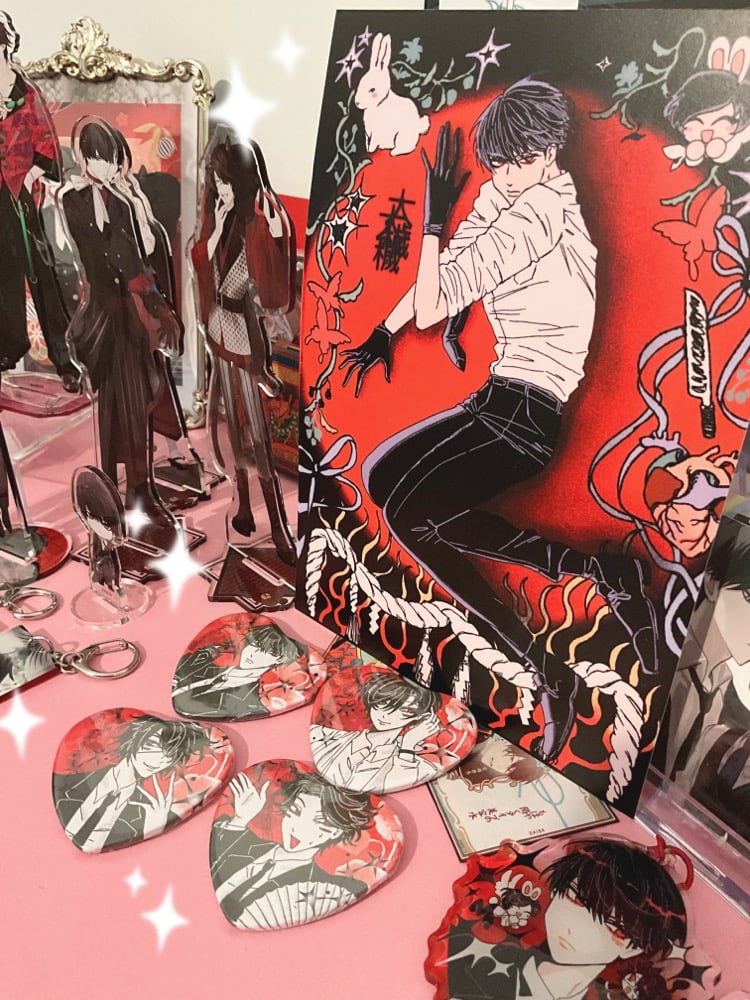 Image of Ooe Adelta heart badges
