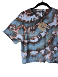 Image 4 of M Crop Tee in Ember Ice Dye 2
