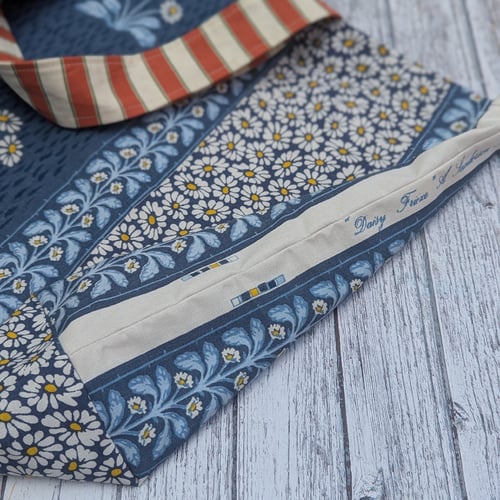 Image of Giant Shopping Tote Bag- Daisies