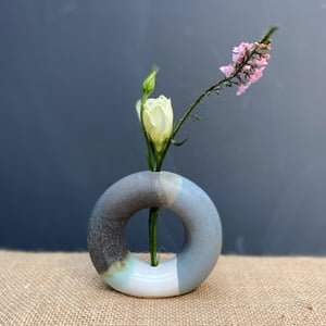 Image of Doughnut Vase #2