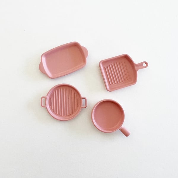 Image of Pink Dollhouse Cookware 