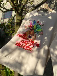 Image 5 of Suadoiro bordado a man. OUTRA VACA NO MILLO. beis. VARIAS TALLAS! *Feita por encarga.