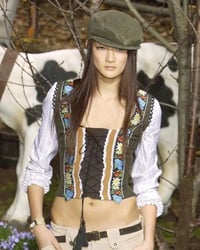 Image 4 of fw2002 d&g 